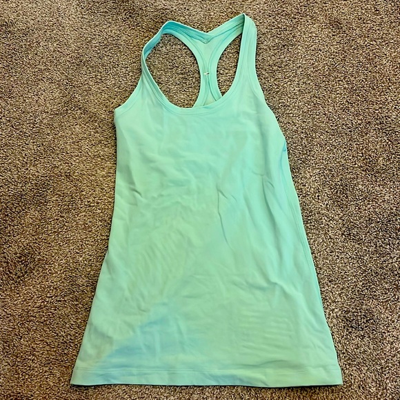 Lululemon women’s size 6 Y tank - Picture 1 of 3
